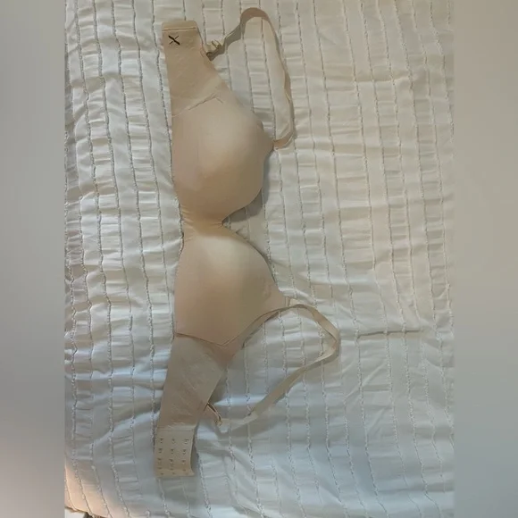 Knix Bra - Picture 2 of 3